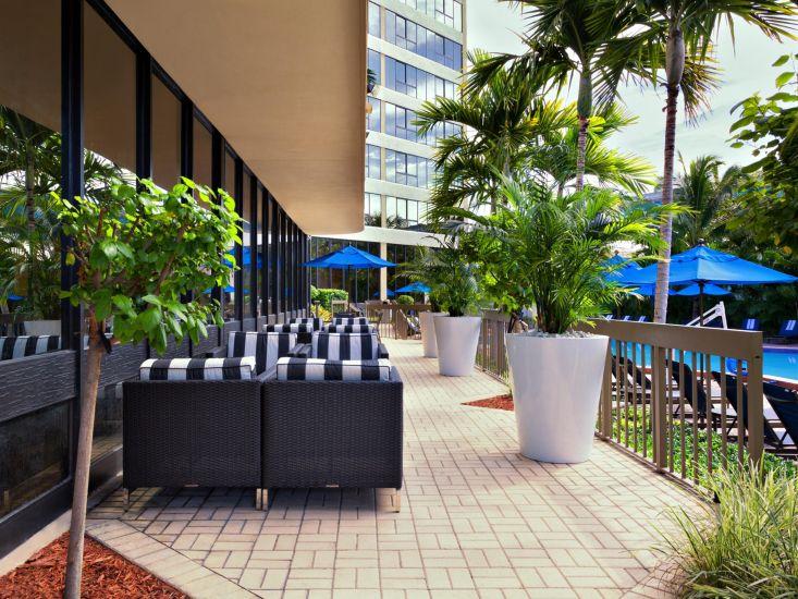 Holiday Inn Miami West - Airport Area By Ihg Hialeah Gardens Exterior foto